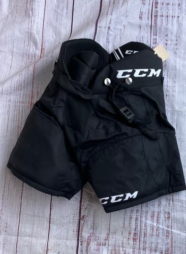 Black Youth Small CCM LTP Hockey Pants (Used)