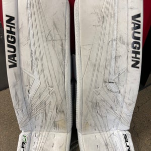 White 29+2" Intermediate Vaughn SLR4 Goalie Leg Pads (Used)