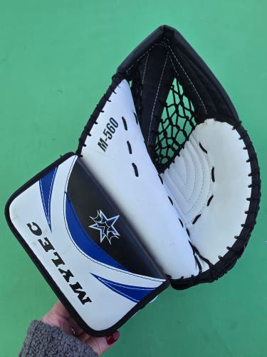 White Junior Mylec M-560Goalie Gloves Regular