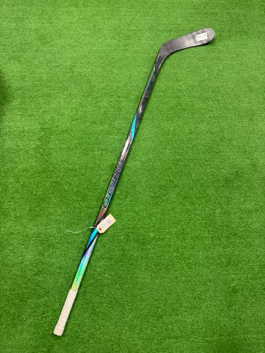 Junior Bauer Nexus Tracer Hockey Stick Right Handed P28 50 Flex (Used)