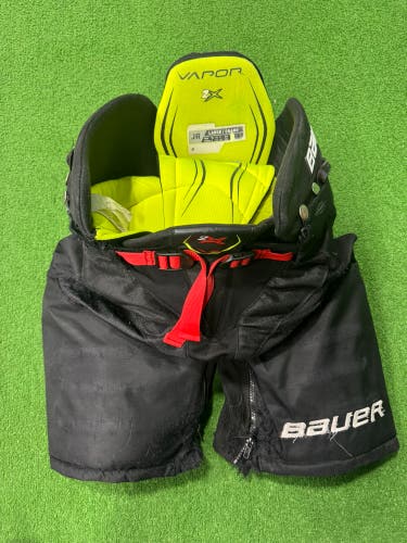 Black Junior Large Bauer Vapor 2X Hockey Pants (Used)