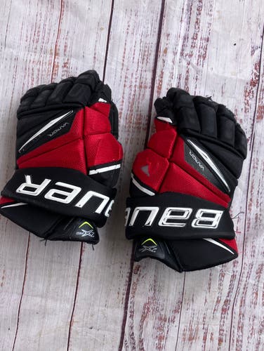 Red Junior Bauer Vapor 2X Pro Gloves 12" (Used)