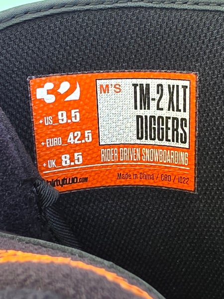 Men's Size M 9.5 (W 10.5) Thirty Two TM-2 XLT Diggers Snowboard