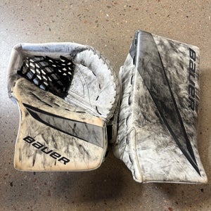 Senior Bauer Vapor Hyperlite 2 Goalie Glove & Blocker Set Regular (Used)