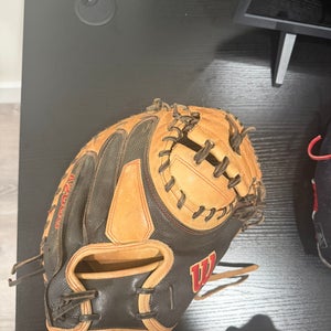 Wilson A2000 RH Catcher's Glove 33.5" (Used)