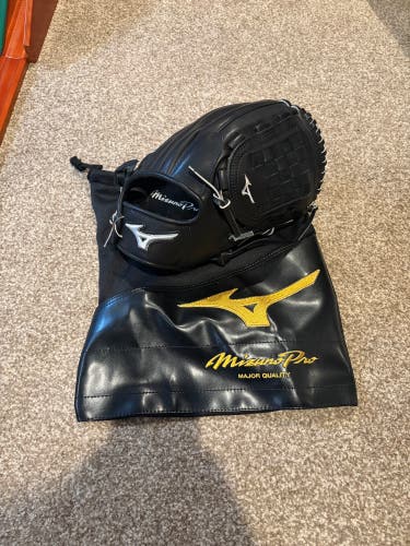 Mizuno Pro RH Pitcher's Baseball Glove 12" (New)
