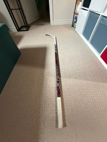 Intermediate CCM JetSpeed FT5 Pro Right Handed Hockey Stick P28 55 Flex (Used)