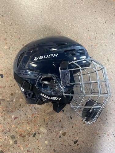 Blue Medium Bauer Re-Akt 85 Helmet (Used)