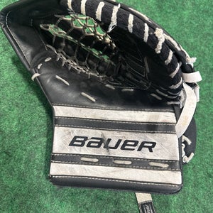 Black Junior Bauer S20 GSX Goalie Glove (Used)