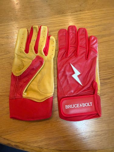 Medium Batting Gloves (New)