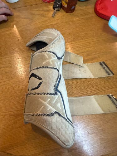 Gold Senior EvoShield Leg guard Shin Guards (Used)