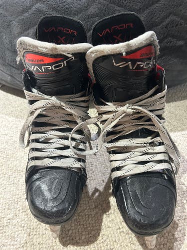 Black 2021 Bauer Vapor 3X Hockey Skates Regular Width 7 (Used)
