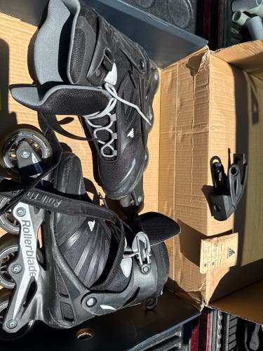 Inline Skates Regular Width Size 9 (Used)