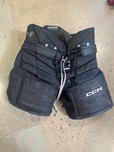 Black Senior XL CCM F9 Hockey Goalie Pants (Used)