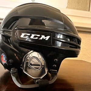 Small CCM Tacks 910 Helmet - Black (Used)