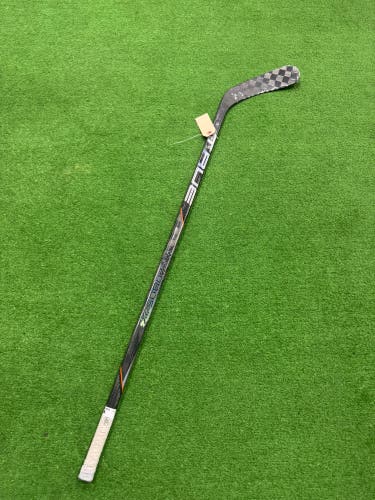 Junior True Catalyst 9x4 Hockey Stick Right Handed P92 30 Flex (Used)