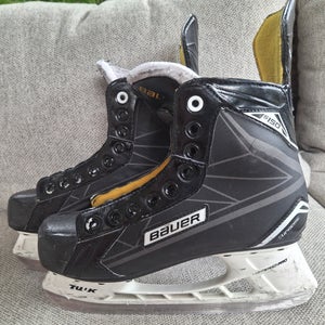Bauer Supreme S150 Hockey Skates Regular Width 6 (Used)