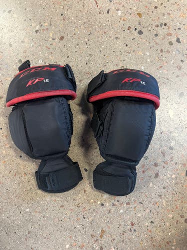 Youth CCM KP 1.5 Knee Pads (Used)