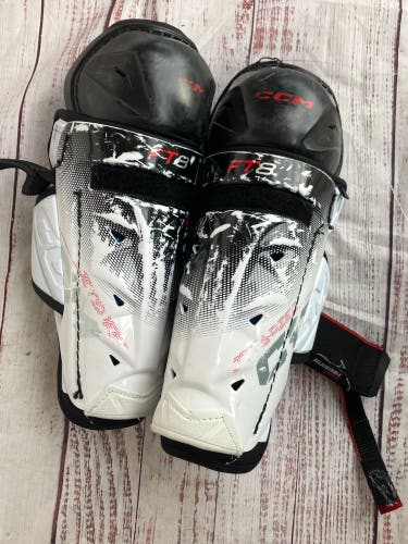 Junior CCM JetSpeed FT8 Shin Pads 11" (Used)