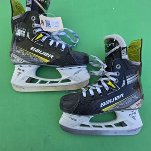 Junior Bauer Vapor X4 Hockey Skates Regular Width Size 1.5