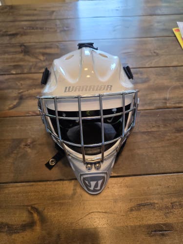 Youth Warrior Ritual RF2 Goalie Mask (Used)
