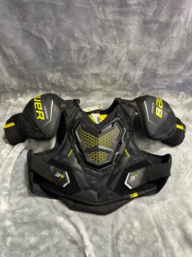 Medium Intermediate Bauer Supreme 3S Shoulder Pads (Used)