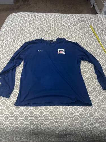 USA Hockey long sleeve shirt Size L
