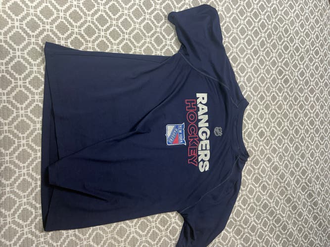 New York Rangers t-shirt size L