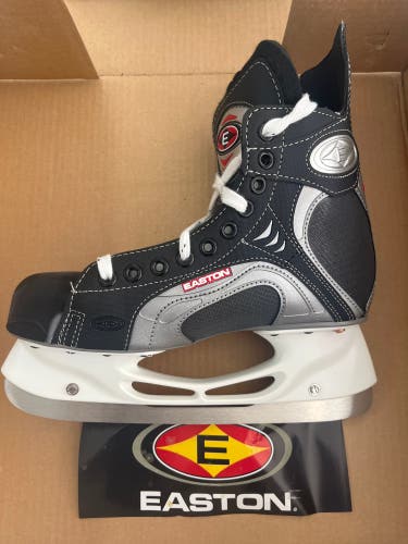 Vintage Easton Synergy 500 Hockey Skates Regular Width Size 7 (New)
