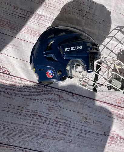 Blue Small CCM Tacks 910 Helmet (Used)