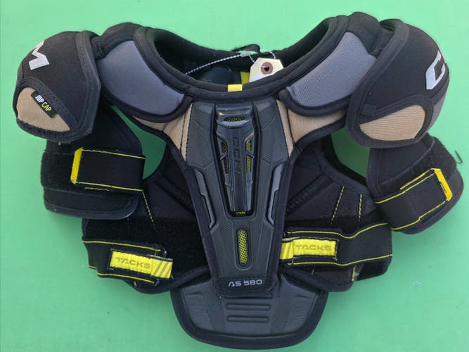 Small Junior CCM Tacks AS 580 Shoulder Pads