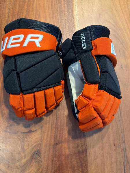 Bauer Vapor Hyperlite Gloves 13