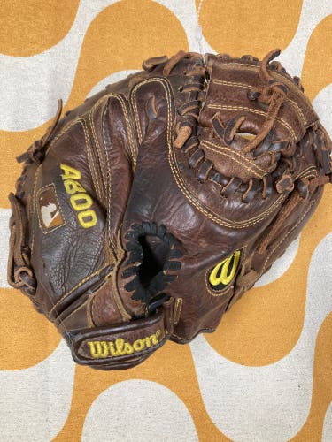 Brown Wilson A800 RH Catcher's Baseball Glove is 32" (Used)