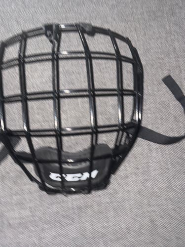 Large CCM FM580 Full Cage (Used)