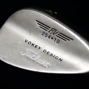 TITLEIST VOKEY WEDGE LOFT: 54 LENGTH: 36 IN RIGHT HANDED NEW GRIP