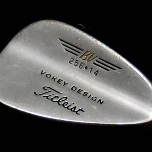 TITLEIST VOKEY WEDGE LOFT: 56 LENGTH: 36 IN RIGHT HANDED NEW GRIP
