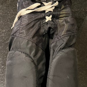 Youth Large Bauer Supreme Ultrasonic Hockey Pants (Used)