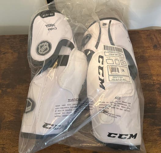 Senior Large CCM 19K Elbow Pads Pro Stock (New)