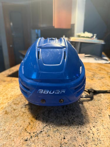 Medium Bauer Re-Akt 85 Helmet (Used)