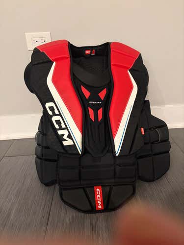 Small CCM EFlex 6.9 Goalie Chest Protector (Used)