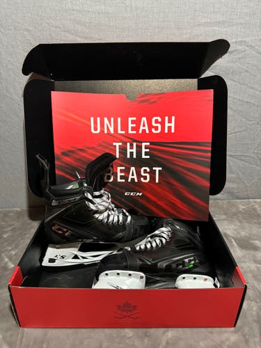 CCM Ribcor 100k Pro Hockey Skates Regular Width Pro Stock 10 (New)