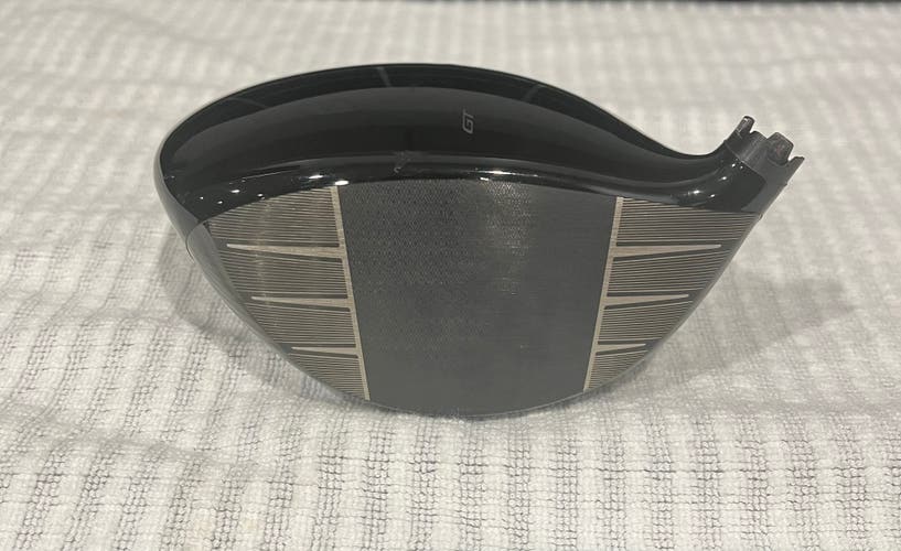 EXCELLENT Titleist GT2 11* Driver Club Head Only RH