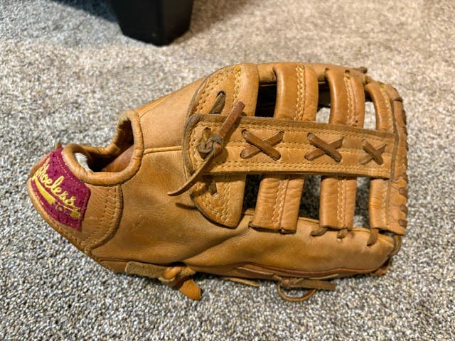 2025 RH Outfield Shoeless Joe Pro Select Baseball Glove 13" (Used)
