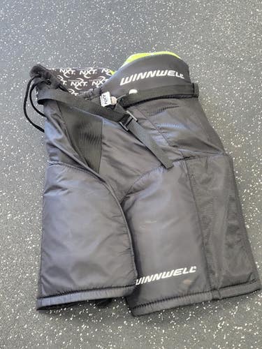 Used Winnwell Amp500 Junior Pant Black Sm 11849-s000040847