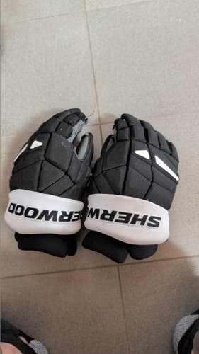 Sher-Wood Rekker Gloves 14" (Used)