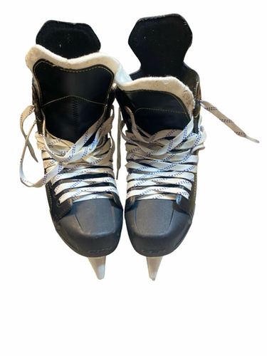 Used Ccm Tacks 9040 Senior Hockey Skate Senior 9 11706-s000379603