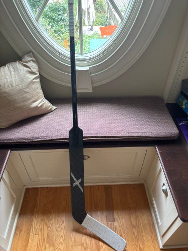 Senior True Project X Regular Goalie Stick 23" Paddle (Used)