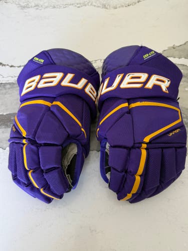 Bauer Vapor Hyperlite Gloves 14" (Used)