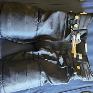 Junior Small Hockey Pants (Used)
