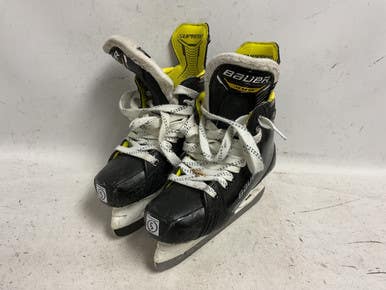 Used Bauer Supreme M4 Intermediate Hockey Skate White Black Yellow Intermediate 5.0 11855-s000205316